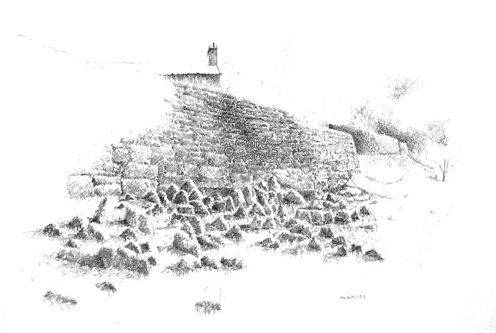 Ermita, muralla y piedras "hincás"